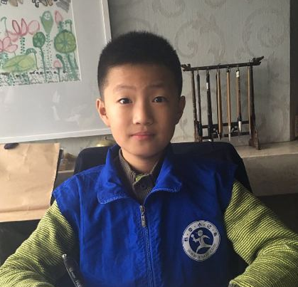 新华小记者 杜榕梁