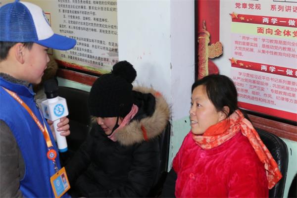 新华小记者走进华博学校“精准扶贫”捐资助学活动