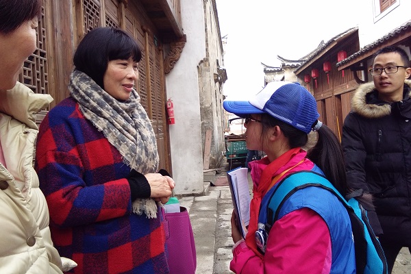 新华小记者走进历史文化街区