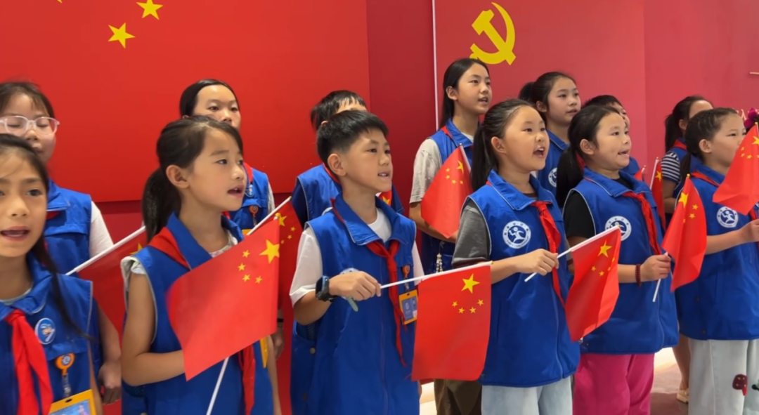 《相约中国梦》新华小记者之歌