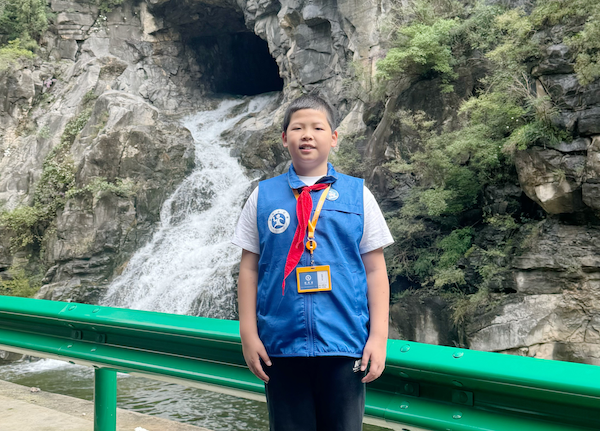 1760528665414591.png 图片7张子越.png